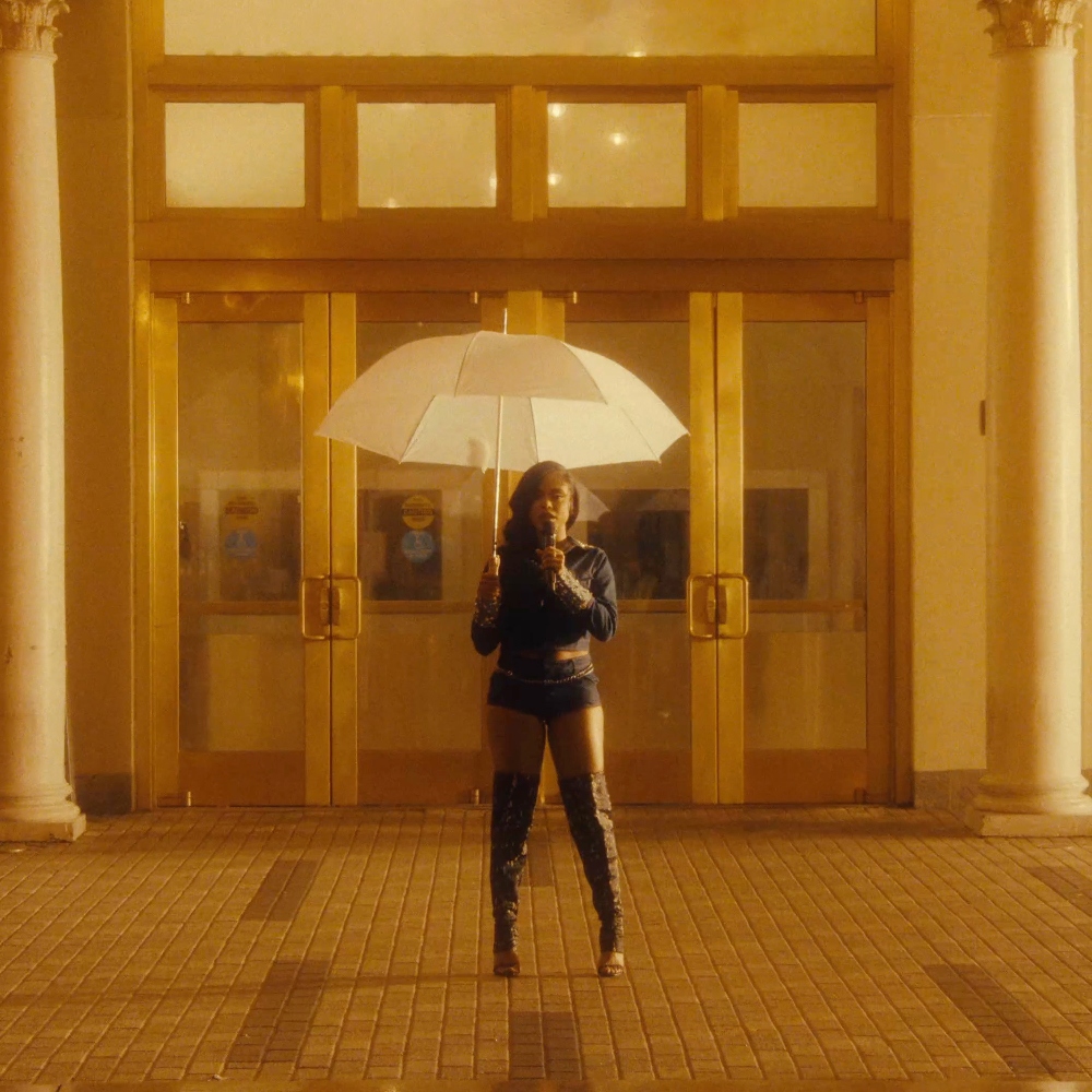 Lady London Releases New Single “Won’t Let You Down”