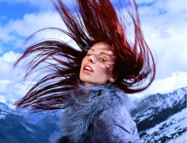 Rose Gray Announces Deluxe Album & Releases New Single “April”