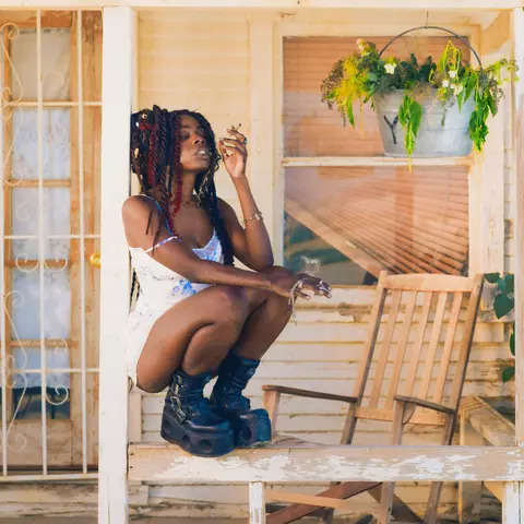 iAMLYRIC Unveils Her Debut EP “BLKBIRD”